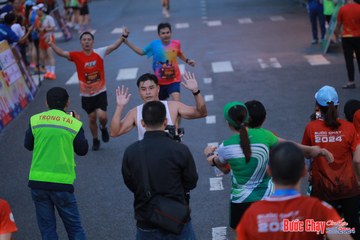 BƯỚC CHẠY CHÀO XUÂN THÀNH PHỐ QUẢNG NGÃI 2024 - Ảnh #1250744