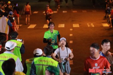BƯỚC CHẠY CHÀO XUÂN THÀNH PHỐ QUẢNG NGÃI 2024 - Ảnh #1252452