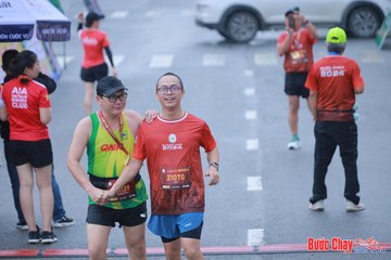 BƯỚC CHẠY CHÀO XUÂN THÀNH PHỐ QUẢNG NGÃI 2024 - Ảnh #1252331