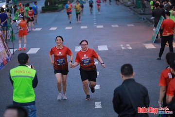 BƯỚC CHẠY CHÀO XUÂN THÀNH PHỐ QUẢNG NGÃI 2024 - Ảnh #1250653