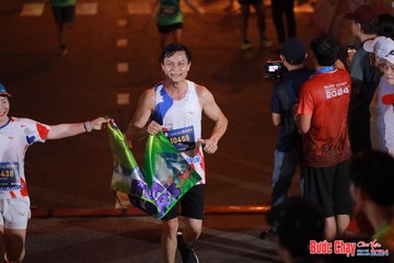 BƯỚC CHẠY CHÀO XUÂN THÀNH PHỐ QUẢNG NGÃI 2024 - Ảnh #1249026