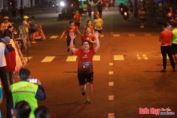 BƯỚC CHẠY CHÀO XUÂN THÀNH PHỐ QUẢNG NGÃI 2024 - Ảnh #1248720