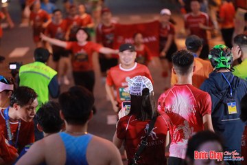 BƯỚC CHẠY CHÀO XUÂN THÀNH PHỐ QUẢNG NGÃI 2024 - Ảnh #1249610