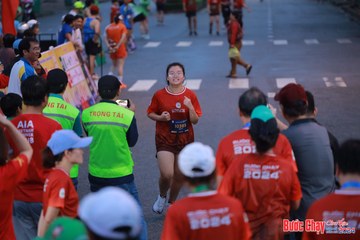 BƯỚC CHẠY CHÀO XUÂN THÀNH PHỐ QUẢNG NGÃI 2024 - Ảnh #1250476
