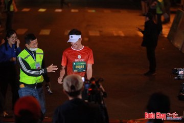 BƯỚC CHẠY CHÀO XUÂN THÀNH PHỐ QUẢNG NGÃI 2024 - Ảnh #1240699