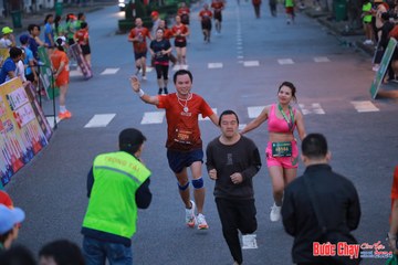 BƯỚC CHẠY CHÀO XUÂN THÀNH PHỐ QUẢNG NGÃI 2024 - Ảnh #1250597