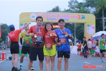 BƯỚC CHẠY CHÀO XUÂN THÀNH PHỐ QUẢNG NGÃI 2024 - Ảnh #1221658