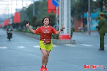 BƯỚC CHẠY CHÀO XUÂN THÀNH PHỐ QUẢNG NGÃI 2024 - Ảnh #1237035