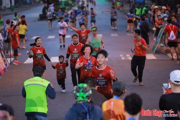 BƯỚC CHẠY CHÀO XUÂN THÀNH PHỐ QUẢNG NGÃI 2024 - Ảnh #1250204