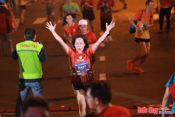 BƯỚC CHẠY CHÀO XUÂN THÀNH PHỐ QUẢNG NGÃI 2024 - Ảnh #1248792