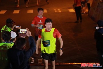 BƯỚC CHẠY CHÀO XUÂN THÀNH PHỐ QUẢNG NGÃI 2024 - Ảnh #1247270