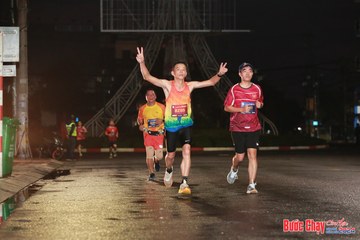 BƯỚC CHẠY CHÀO XUÂN THÀNH PHỐ QUẢNG NGÃI 2024 - Ảnh #1229915