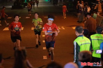 BƯỚC CHẠY CHÀO XUÂN THÀNH PHỐ QUẢNG NGÃI 2024 - Ảnh #1243619