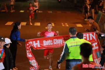BƯỚC CHẠY CHÀO XUÂN THÀNH PHỐ QUẢNG NGÃI 2024 - Ảnh #1241829
