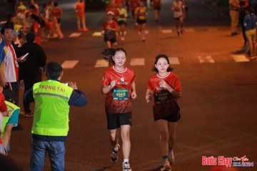 BƯỚC CHẠY CHÀO XUÂN THÀNH PHỐ QUẢNG NGÃI 2024 - Ảnh #1249148