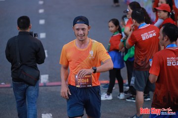 BƯỚC CHẠY CHÀO XUÂN THÀNH PHỐ QUẢNG NGÃI 2024 - Ảnh #1250822