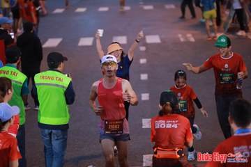 BƯỚC CHẠY CHÀO XUÂN THÀNH PHỐ QUẢNG NGÃI 2024 - Ảnh #1250106