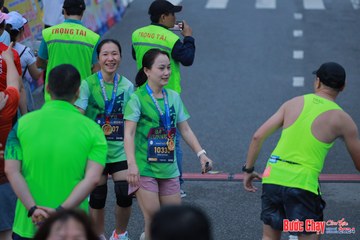 BƯỚC CHẠY CHÀO XUÂN THÀNH PHỐ QUẢNG NGÃI 2024 - Ảnh #1251809