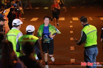 BƯỚC CHẠY CHÀO XUÂN THÀNH PHỐ QUẢNG NGÃI 2024 - Ảnh #1243659