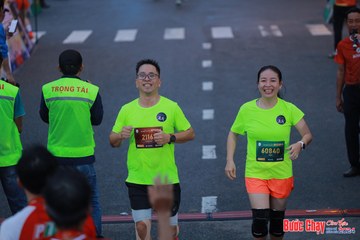 BƯỚC CHẠY CHÀO XUÂN THÀNH PHỐ QUẢNG NGÃI 2024 - Ảnh #1251008