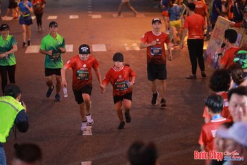 BƯỚC CHẠY CHÀO XUÂN THÀNH PHỐ QUẢNG NGÃI 2024 - Ảnh #1249460