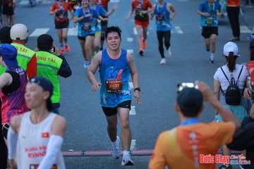 BƯỚC CHẠY CHÀO XUÂN THÀNH PHỐ QUẢNG NGÃI 2024 - Ảnh #1251298