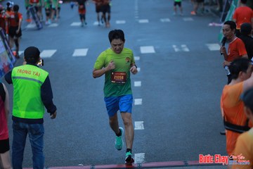 BƯỚC CHẠY CHÀO XUÂN THÀNH PHỐ QUẢNG NGÃI 2024 - Ảnh #1251217