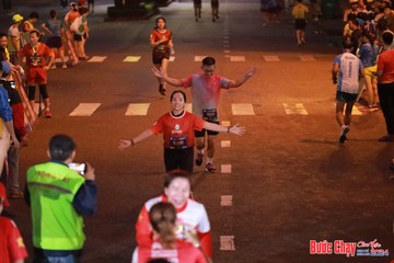 BƯỚC CHẠY CHÀO XUÂN THÀNH PHỐ QUẢNG NGÃI 2024 - Ảnh #1249255