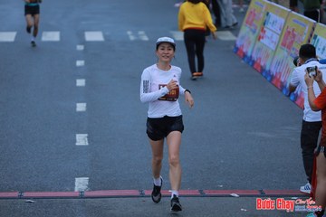 BƯỚC CHẠY CHÀO XUÂN THÀNH PHỐ QUẢNG NGÃI 2024 - Ảnh #1252040