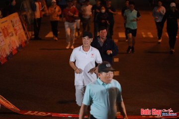 BƯỚC CHẠY CHÀO XUÂN THÀNH PHỐ QUẢNG NGÃI 2024 - Ảnh #1239659
