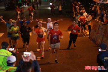 BƯỚC CHẠY CHÀO XUÂN THÀNH PHỐ QUẢNG NGÃI 2024 - Ảnh #1247302