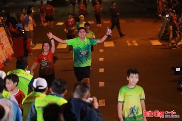 BƯỚC CHẠY CHÀO XUÂN THÀNH PHỐ QUẢNG NGÃI 2024 - Ảnh #1247383