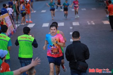 BƯỚC CHẠY CHÀO XUÂN THÀNH PHỐ QUẢNG NGÃI 2024 - Ảnh #1250668