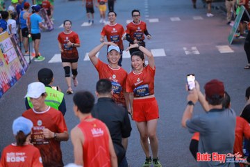 BƯỚC CHẠY CHÀO XUÂN THÀNH PHỐ QUẢNG NGÃI 2024 - Ảnh #1250545