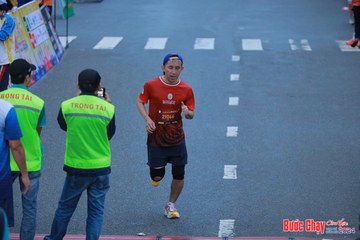 BƯỚC CHẠY CHÀO XUÂN THÀNH PHỐ QUẢNG NGÃI 2024 - Ảnh #1251530