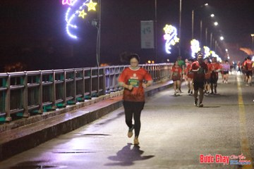 BƯỚC CHẠY CHÀO XUÂN THÀNH PHỐ QUẢNG NGÃI 2024 - Ảnh #1236139