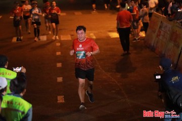 BƯỚC CHẠY CHÀO XUÂN THÀNH PHỐ QUẢNG NGÃI 2024 - Ảnh #1247172