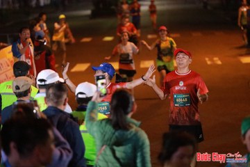 BƯỚC CHẠY CHÀO XUÂN THÀNH PHỐ QUẢNG NGÃI 2024 - Ảnh #1244285