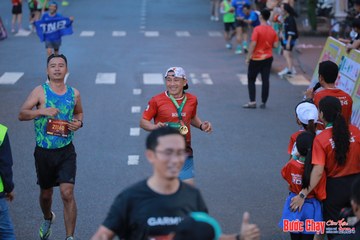 BƯỚC CHẠY CHÀO XUÂN THÀNH PHỐ QUẢNG NGÃI 2024 - Ảnh #1251108