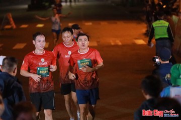 BƯỚC CHẠY CHÀO XUÂN THÀNH PHỐ QUẢNG NGÃI 2024 - Ảnh #1244010