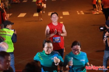BƯỚC CHẠY CHÀO XUÂN THÀNH PHỐ QUẢNG NGÃI 2024 - Ảnh #1248999