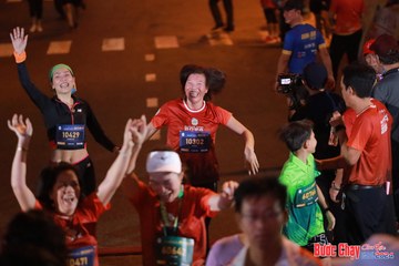 BƯỚC CHẠY CHÀO XUÂN THÀNH PHỐ QUẢNG NGÃI 2024 - Ảnh #1248987