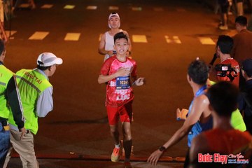 BƯỚC CHẠY CHÀO XUÂN THÀNH PHỐ QUẢNG NGÃI 2024 - Ảnh #1241921