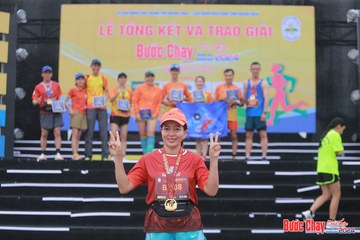 BƯỚC CHẠY CHÀO XUÂN THÀNH PHỐ QUẢNG NGÃI 2024 - Ảnh #1232116