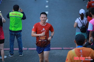 BƯỚC CHẠY CHÀO XUÂN THÀNH PHỐ QUẢNG NGÃI 2024 - Ảnh #1251347