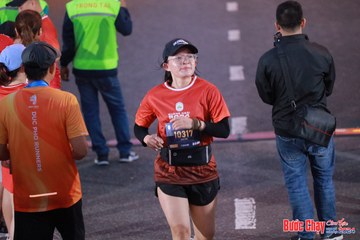 BƯỚC CHẠY CHÀO XUÂN THÀNH PHỐ QUẢNG NGÃI 2024 - Ảnh #1250186