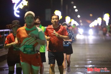 BƯỚC CHẠY CHÀO XUÂN THÀNH PHỐ QUẢNG NGÃI 2024 - Ảnh #1233049