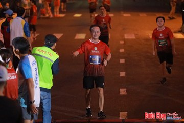BƯỚC CHẠY CHÀO XUÂN THÀNH PHỐ QUẢNG NGÃI 2024 - Ảnh #1249133