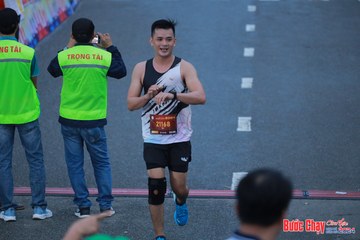 BƯỚC CHẠY CHÀO XUÂN THÀNH PHỐ QUẢNG NGÃI 2024 - Ảnh #1251485