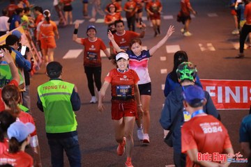 BƯỚC CHẠY CHÀO XUÂN THÀNH PHỐ QUẢNG NGÃI 2024 - Ảnh #1249805